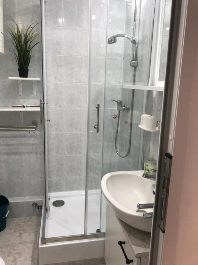 Panorama Apartment Балатонлеле Екстериор снимка